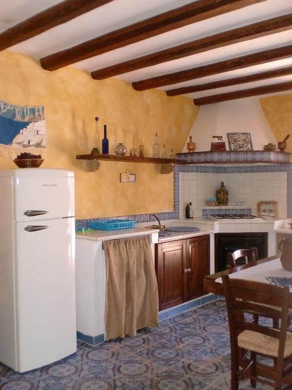 Апартаменты Favignana Margot House Экстерьер фото