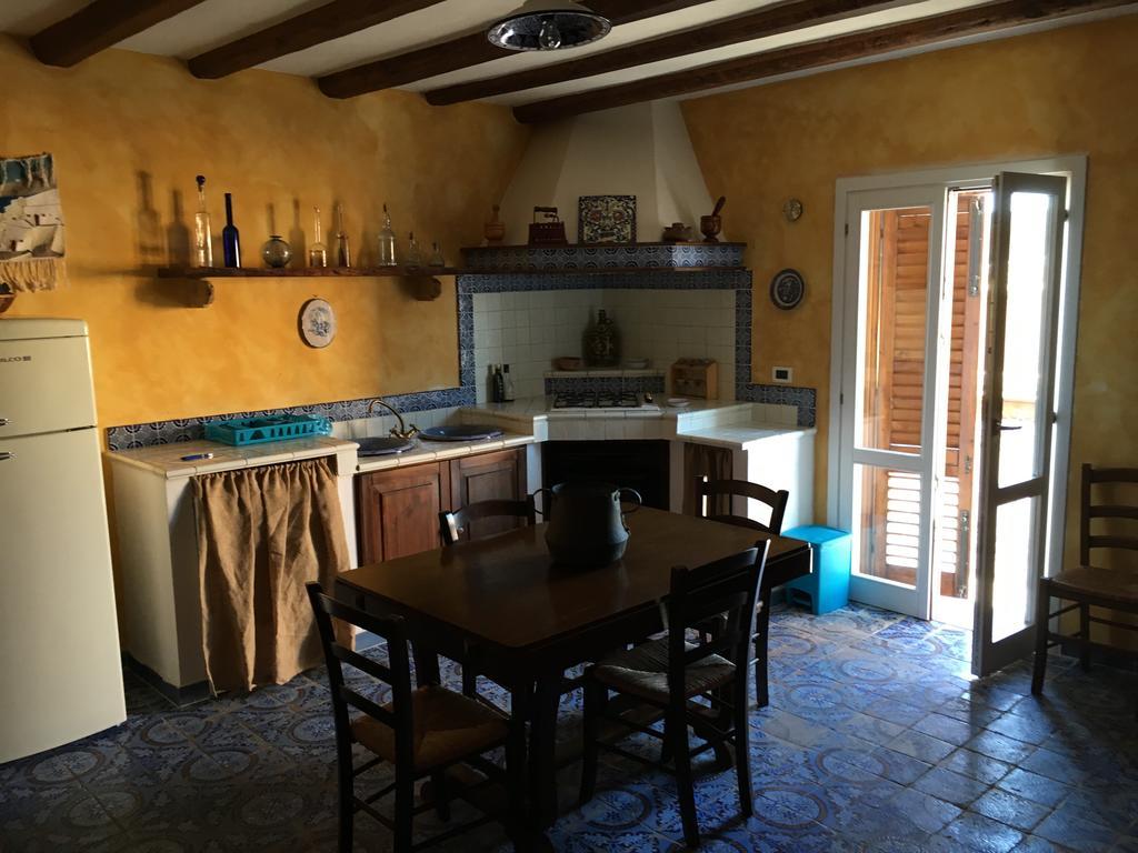 Апартаменты Favignana Margot House Экстерьер фото